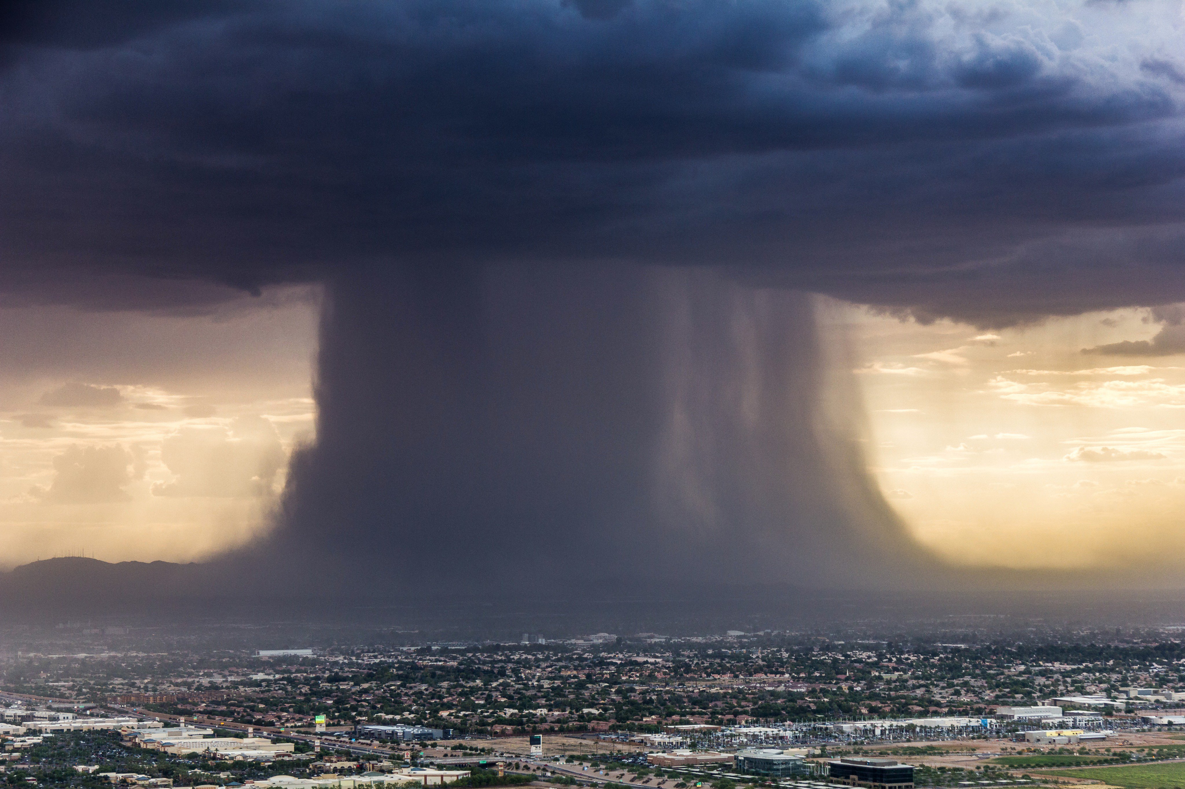 Weatherquestions Com What Is A Downburst Or Microburst